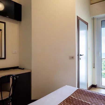 Hotel City 3*