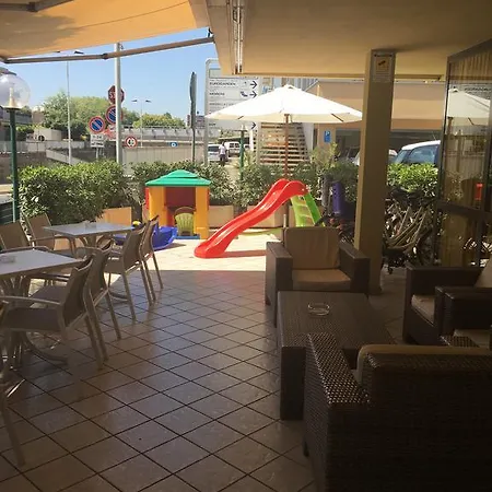 Ξενοδοχείο Hotel City