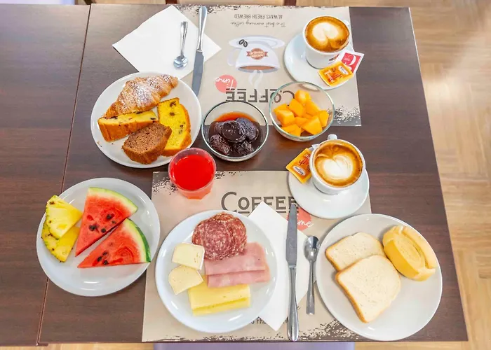 Hotell Hotel City 3*