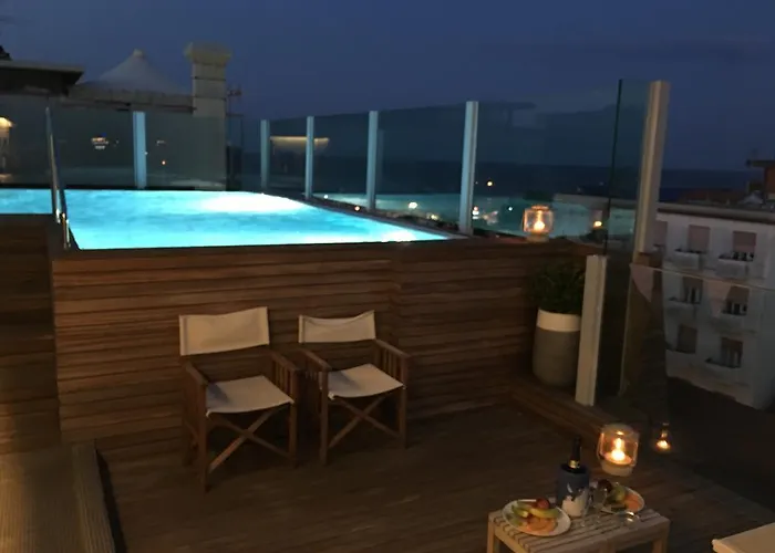 Hotell Hotel City 3*