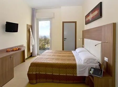 Отель Hotel City Римини