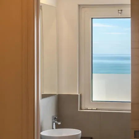 Hotel City Hotel 3*