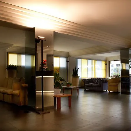Отель Hotel City