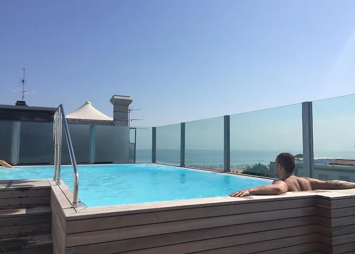 호텔 Hotel City
