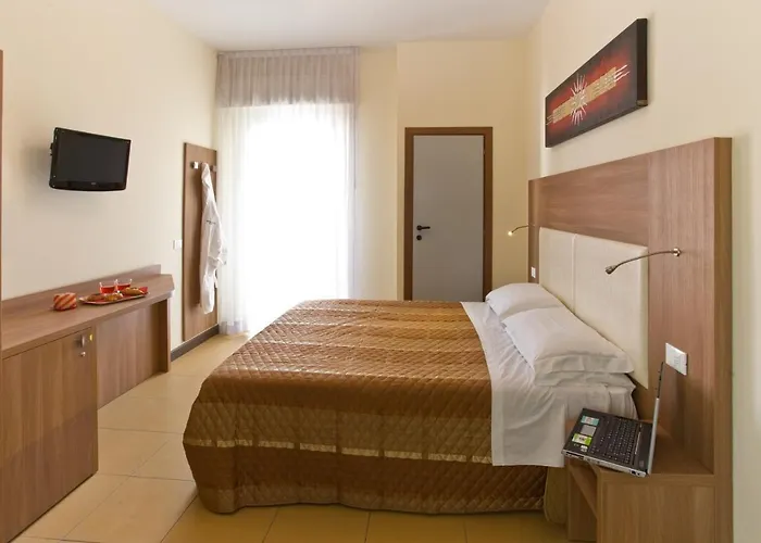 Hotel City 3*