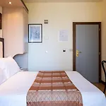 מלון Hotel City