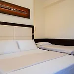 Hotel City מלון 3*