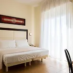 Hotel City מלון רימיני