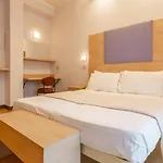 Hotel City מלון 3*