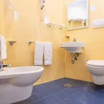 Hotel City מלון 3*